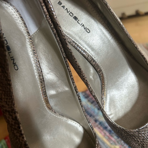 Bandolino Snakeskin Pattern Heels - Brown 10M - Picture 9 of 14